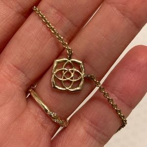 Kendra Scott pendent necklace
